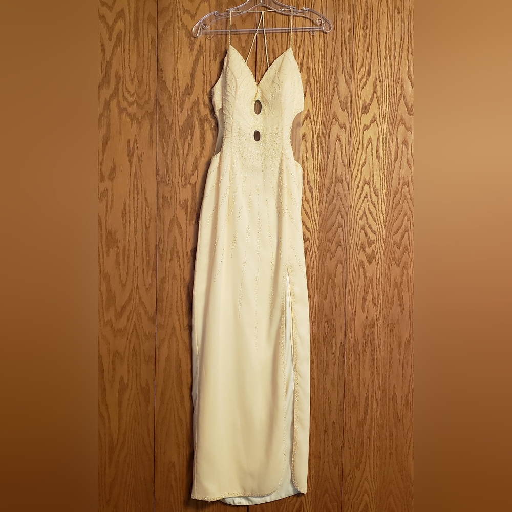 Size 8 Do You Love Me? Inc. Yellow Halter Strap Cutout Dress